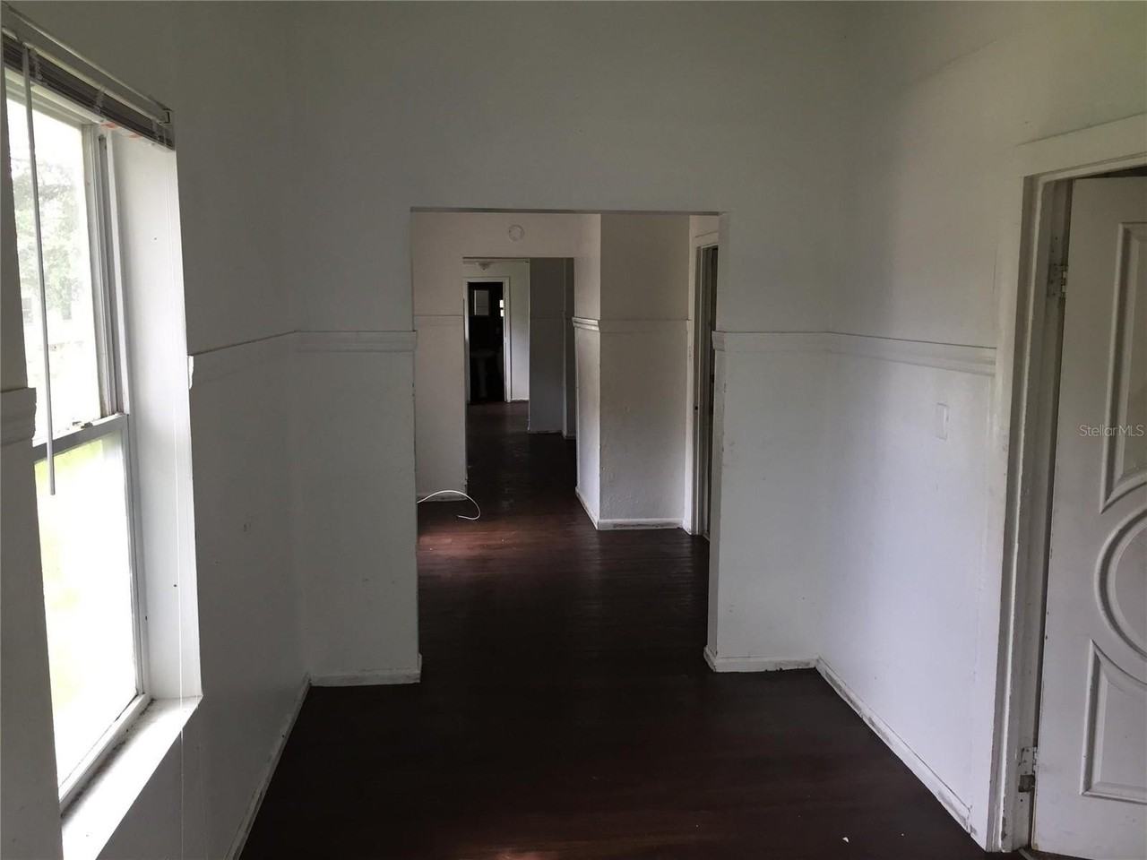 1489 Grothe St - Photo 5 of 11