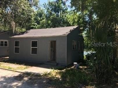 4 Lucerne Cir - Photo 2 of 2