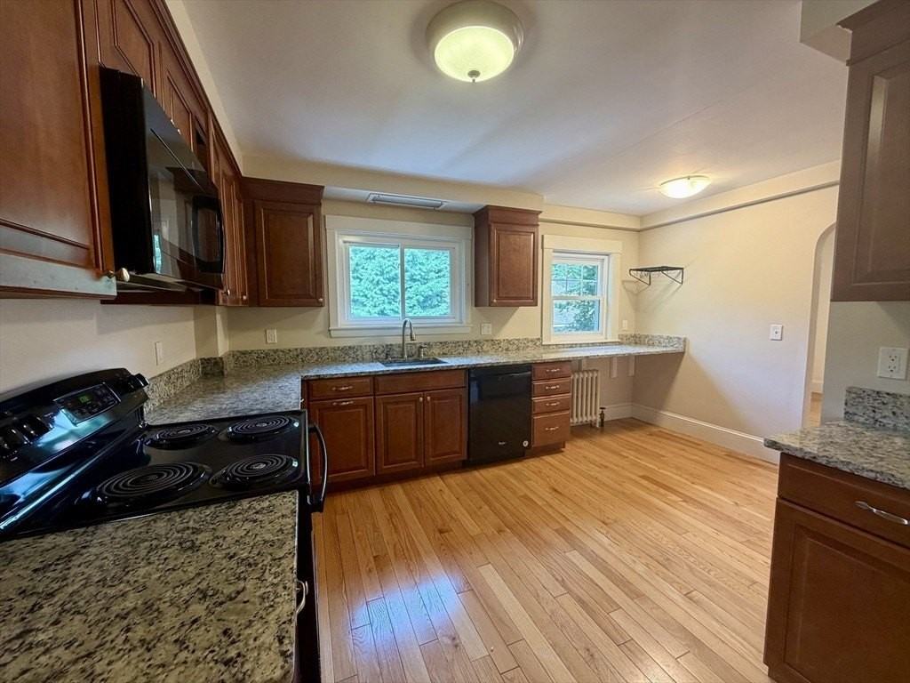 5456 Noble St #54-54 - Photo 6 of 28