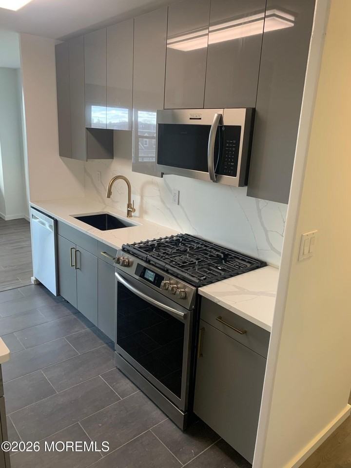 10 Ocean Blvd #3C - Photo 7 of 26