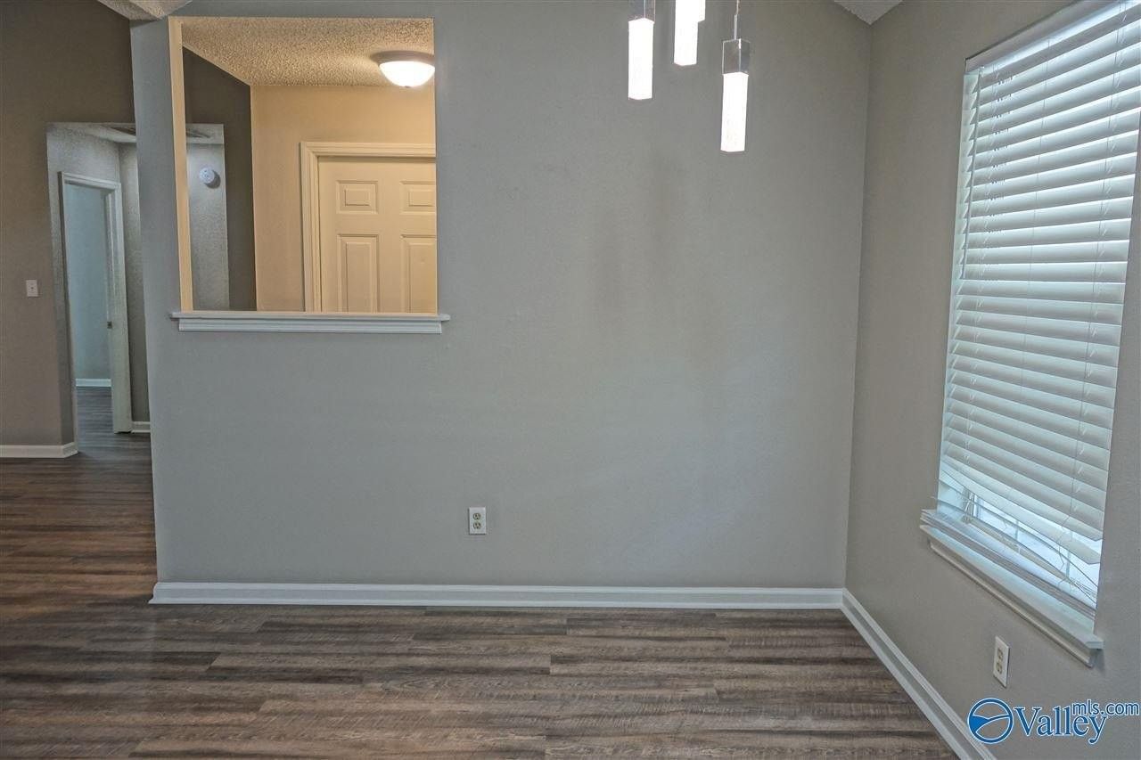212 Turnbrook Dr Sw - Photo 3 of 15