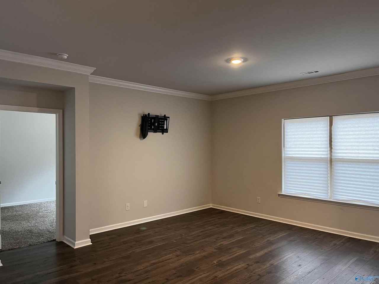 109 High Leaf Dr - Photo 2 of 11
