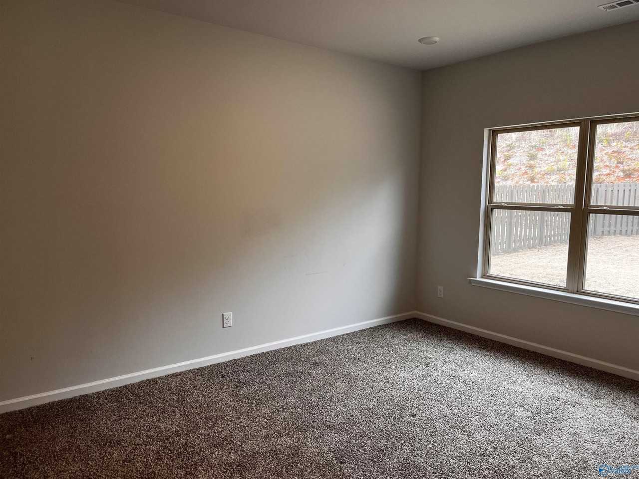 109 High Leaf Dr - Photo 4 of 11