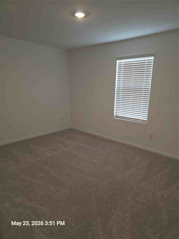 909 Cole St - Photo 3 of 21