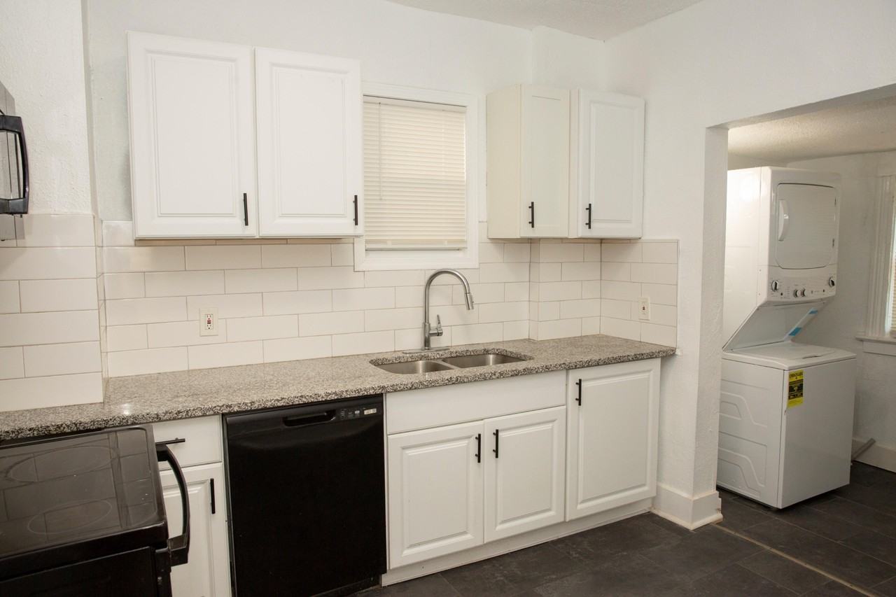 S Benton Ave - Photo 3 of 33