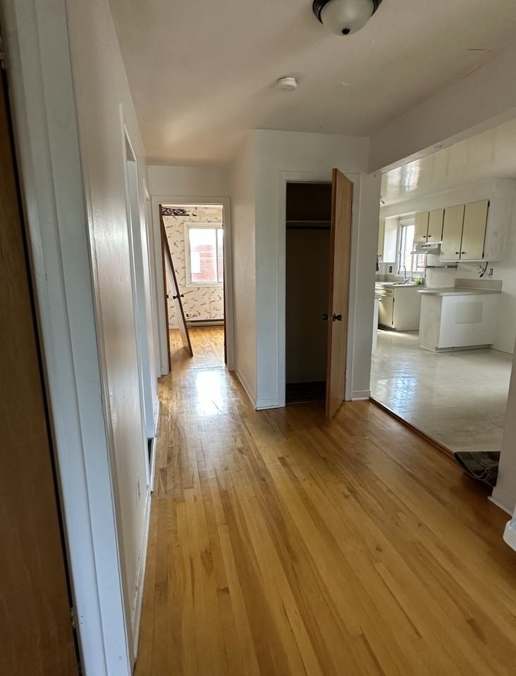 8609 Rue Daoust - Photo 3 of 10