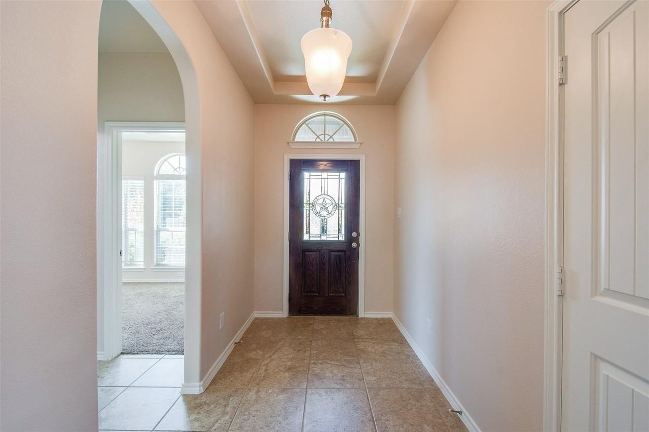4813 Wasatch Dr - Photo 2 of 13