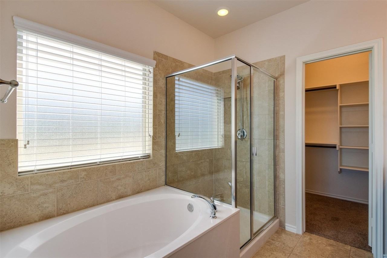 4813 Wasatch Dr - Photo 7 of 13