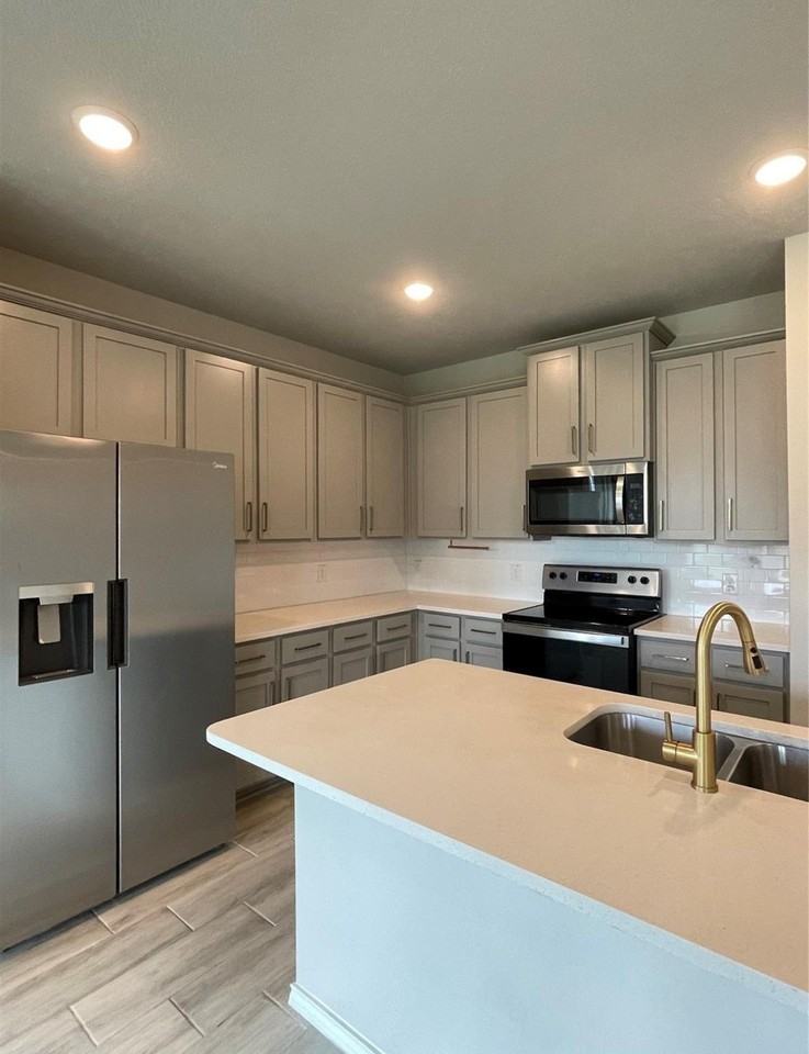 3226 Sioux Trl - Photo 4 of 20