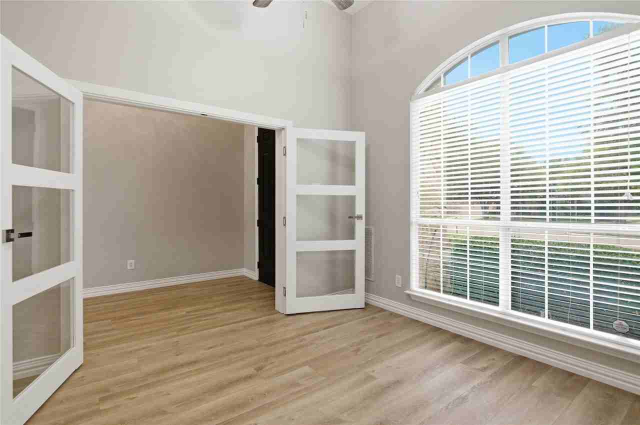 1411 Golf Club Dr - Photo 6 of 40