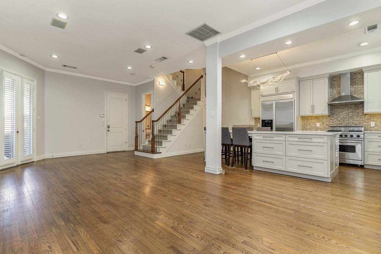 3314 Blackburn St - Photo 2 of 12