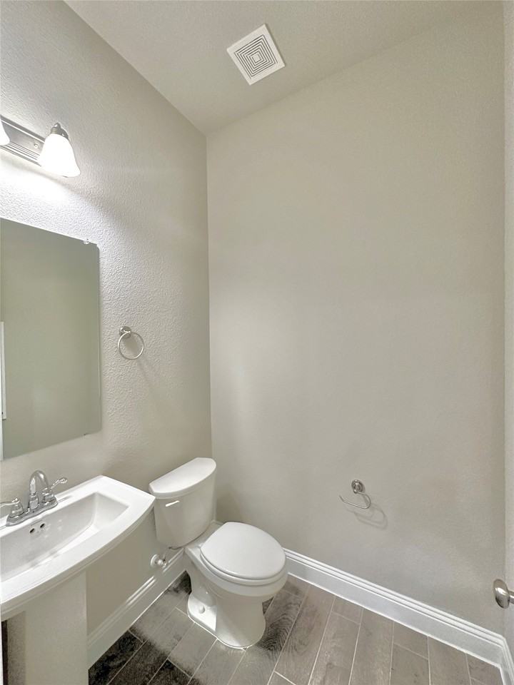 6261 Rilla St - Photo 7 of 21