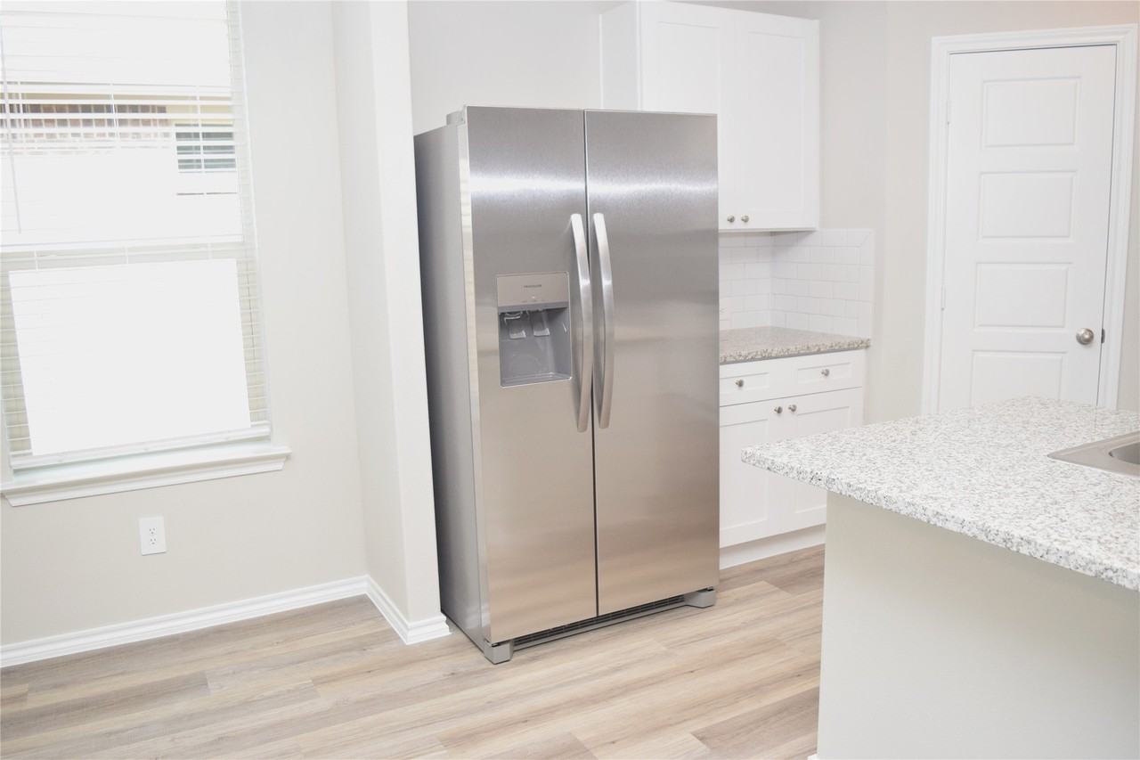 740 Rubicon Rd - Photo 6 of 22