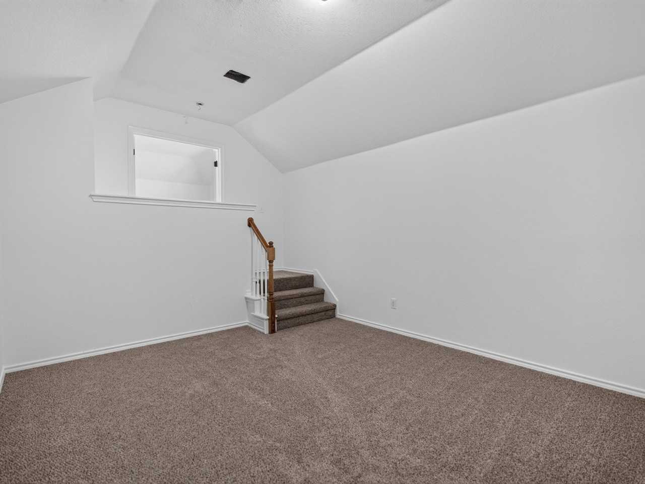 1712 Elm Spring Ct - Photo 7 of 34
