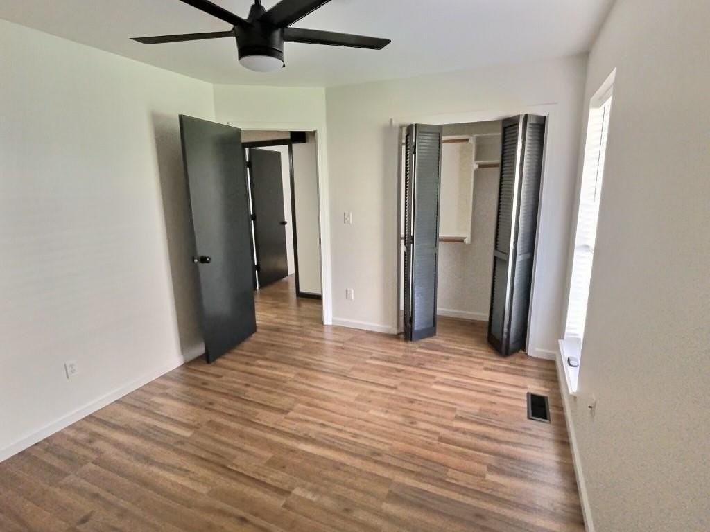 316 Town Park Rd - Photo 2 of 9