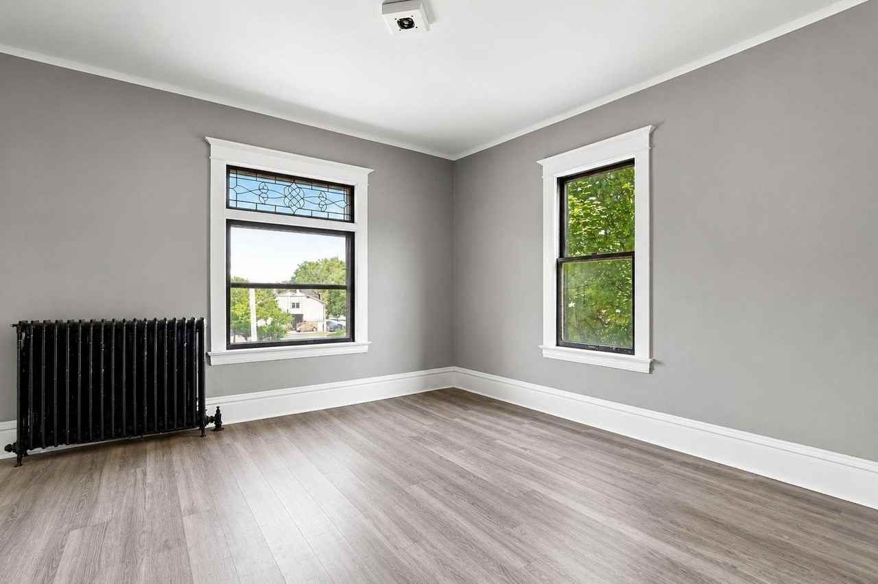 2401 Harriet Ave #3 - Photo 3 of 22