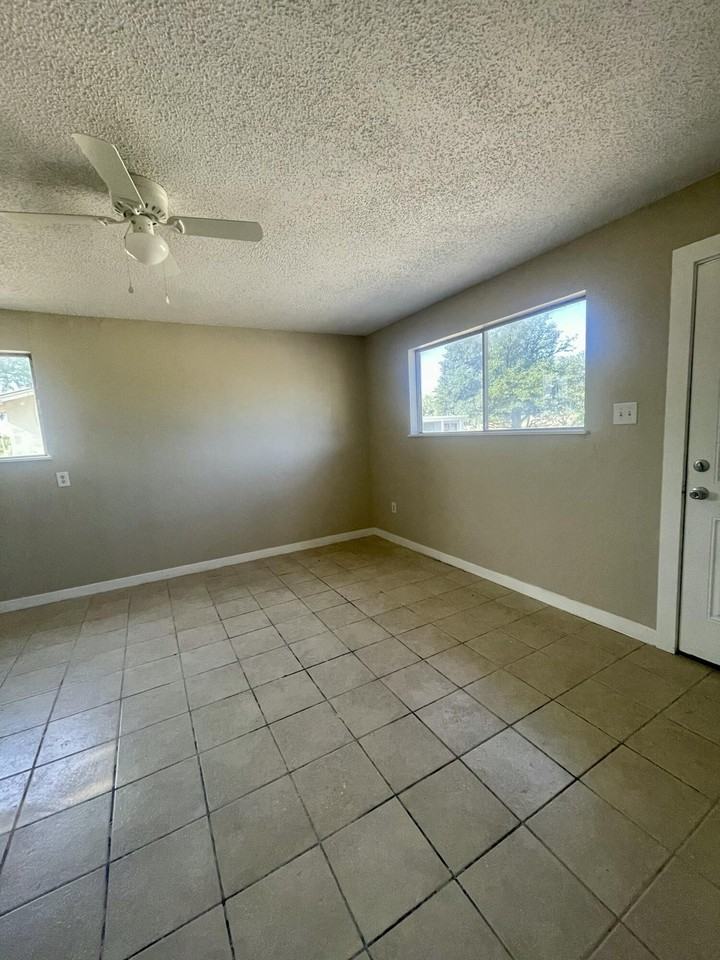 2030 Cattail Ln #4 - Photo 4 of 11