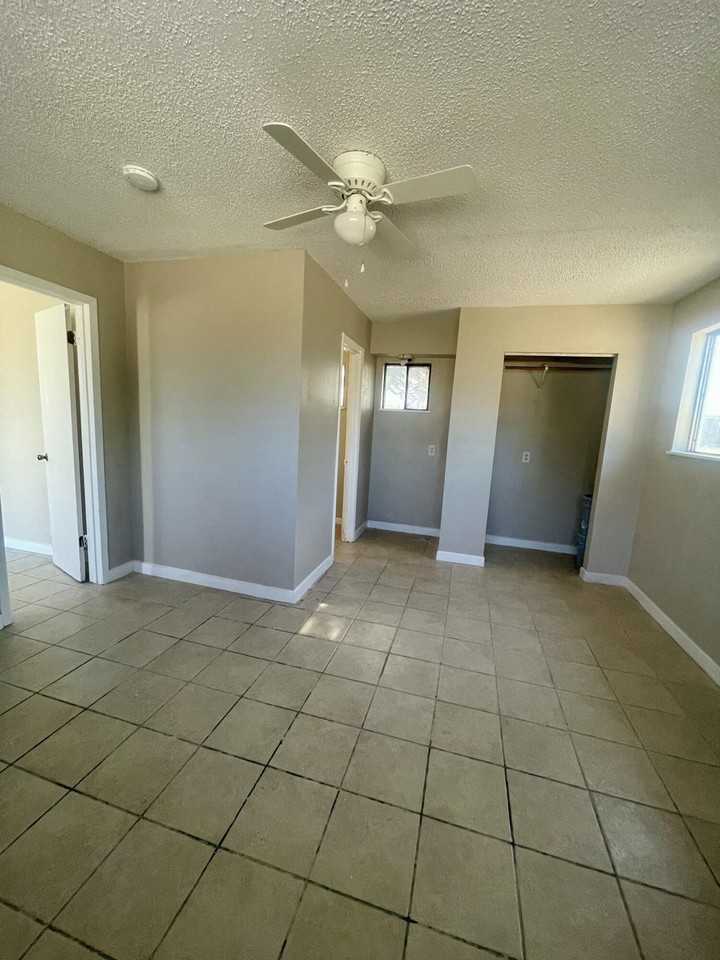 2030 Cattail Ln #4 - Photo 7 of 11
