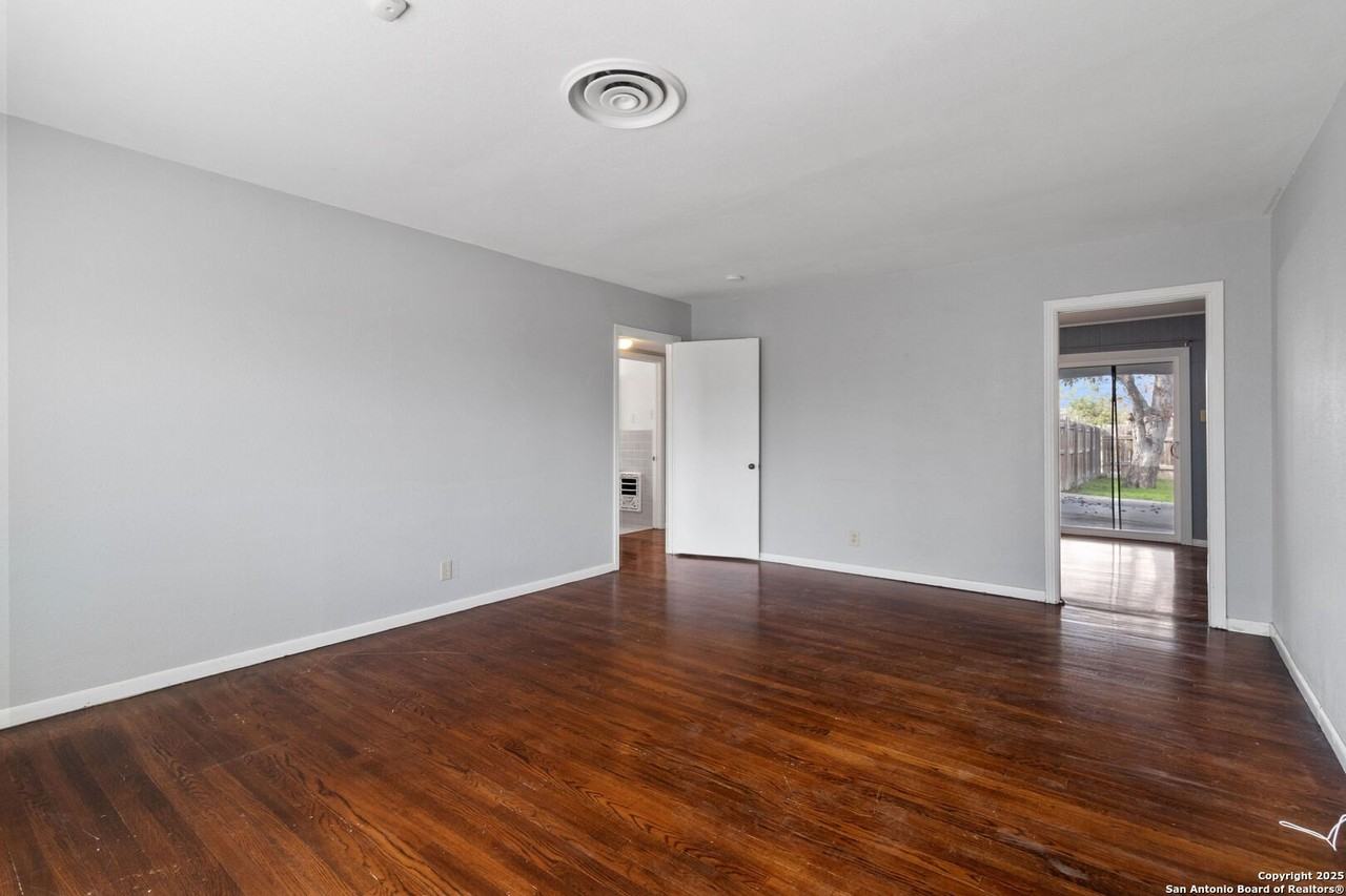 311 Karen Ln #A - Photo 2 of 17