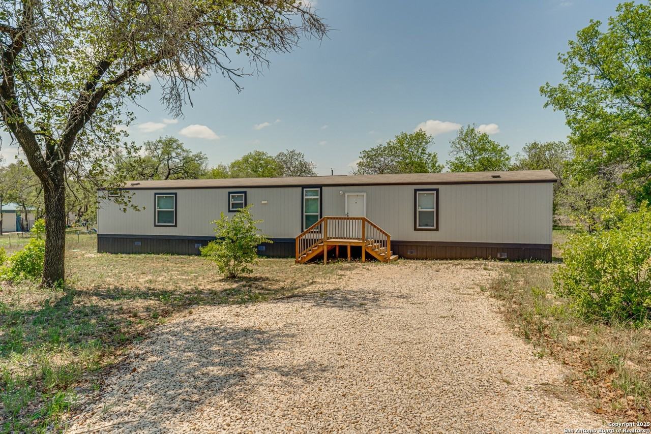 78 Spanish Oak Rd - Photo 2 of 48