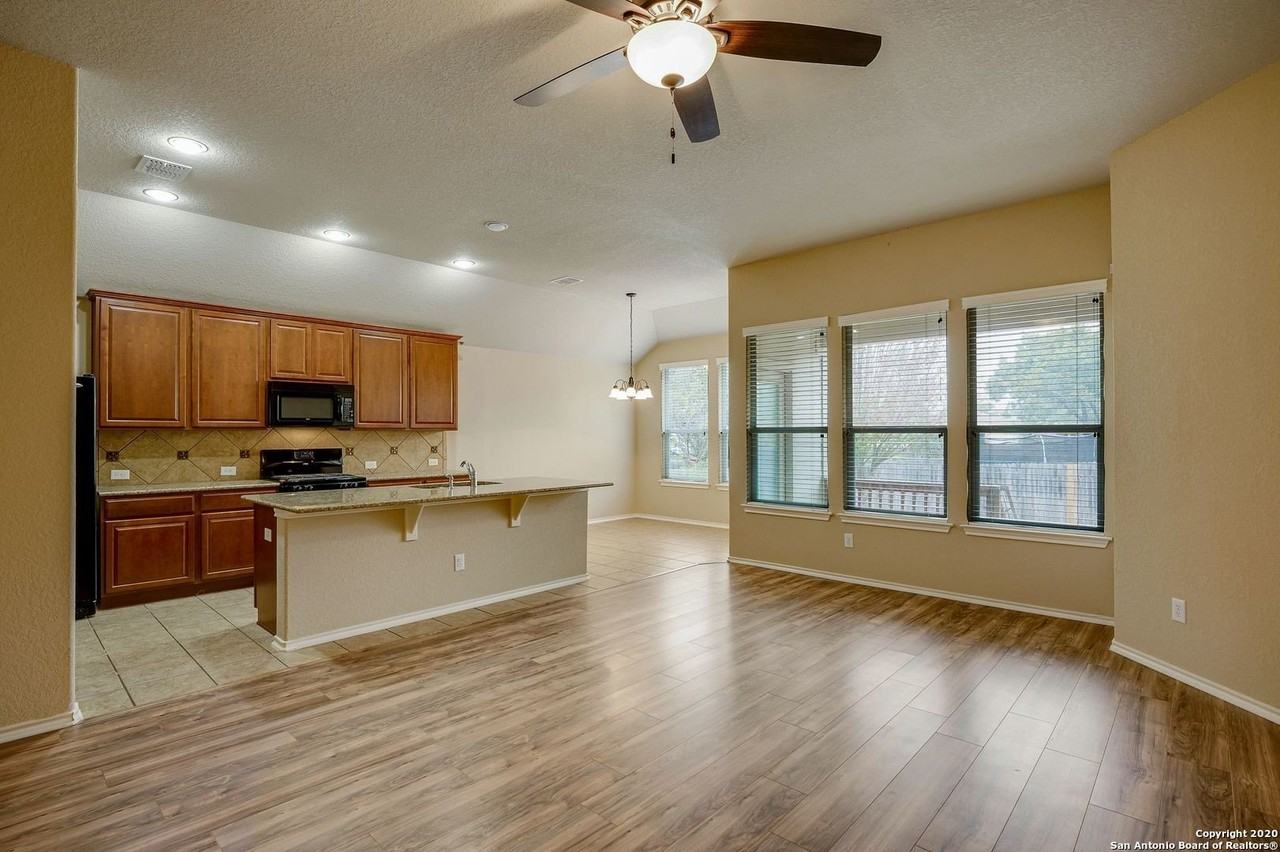 1031 Windy Pond - Photo 6 of 21