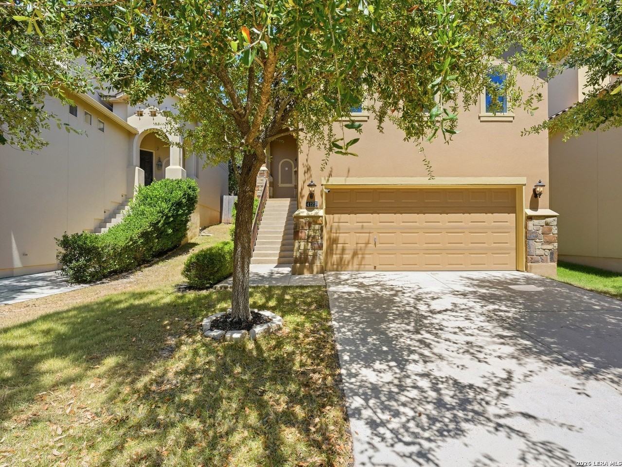 4127 Woodbridge Way - Photo 2 of 37