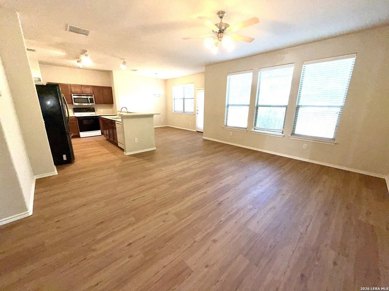 8531 Pecan Cross - Photo 4 of 15