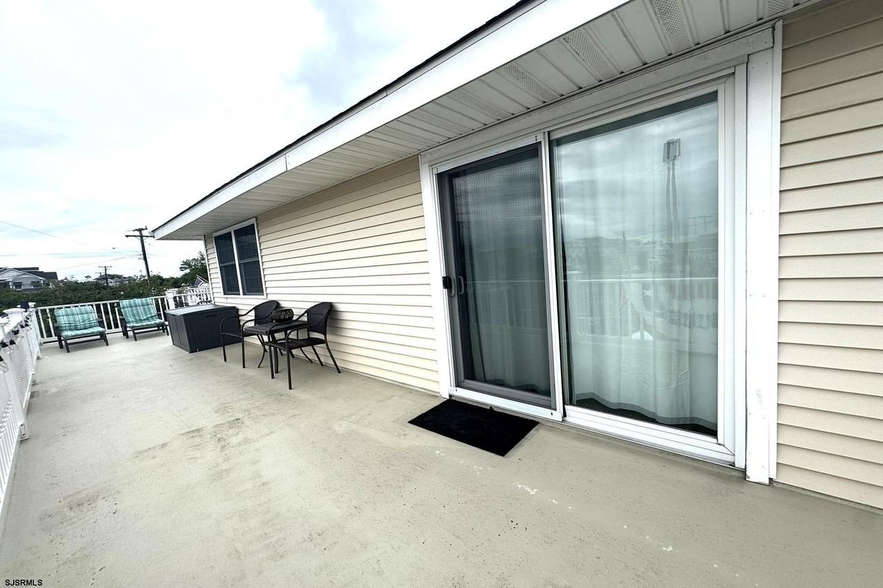 111 W Inlet Rd #2 - Photo 4 of 24