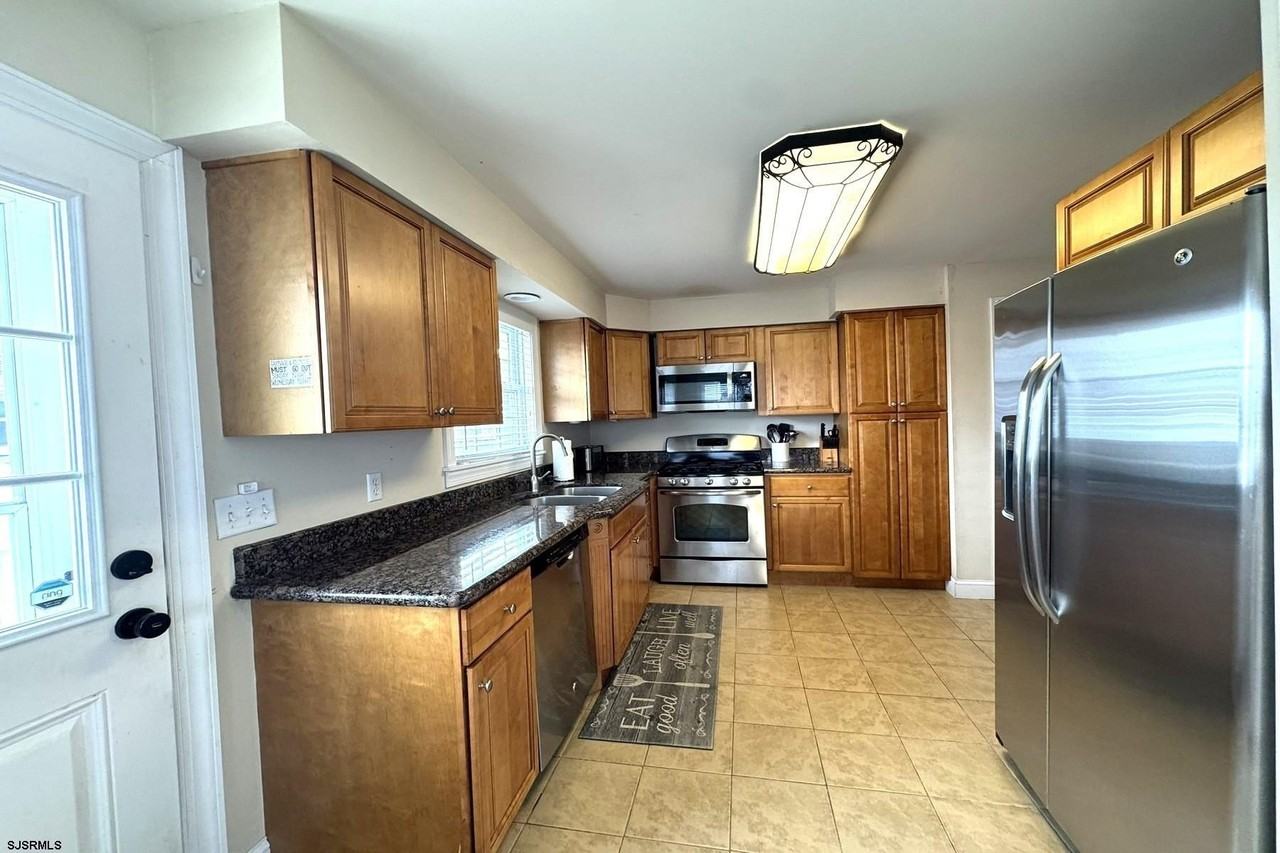 111 W Inlet Rd #2 - Photo 5 of 24