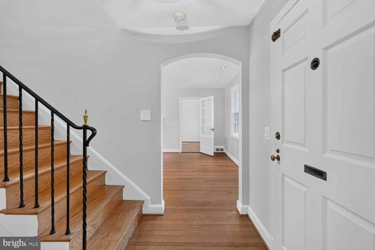 4325 47th St Nw - Photo 2 of 39