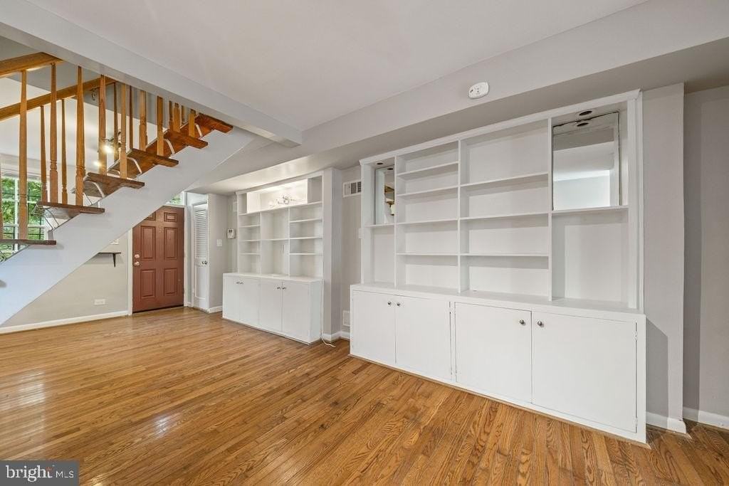 1124 C St Ne - Photo 7 of 27