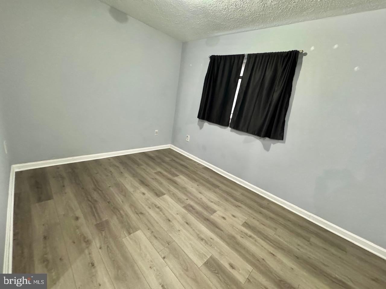 508 Kingdom Ct - Photo 6 of 15