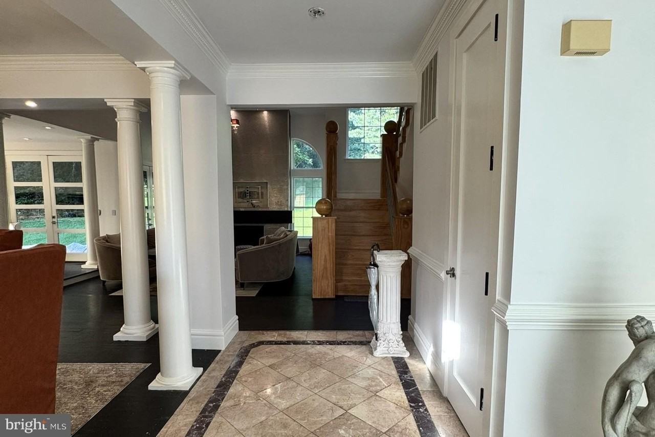 6413 Gallery St - Photo 2 of 22