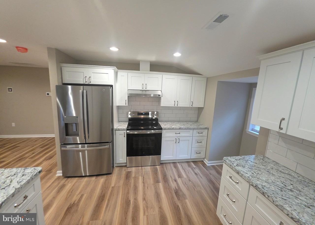 39000 Tanglewood Ct #1 - Photo 5 of 15