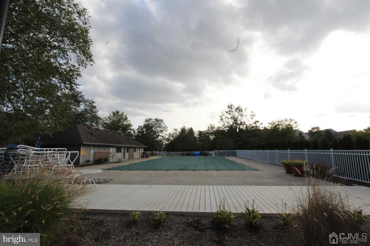 5310 Ravens Crest Dr - Photo 2 of 20