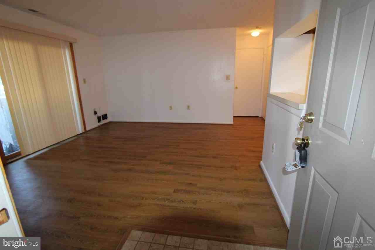 5310 Ravens Crest Dr - Photo 3 of 20