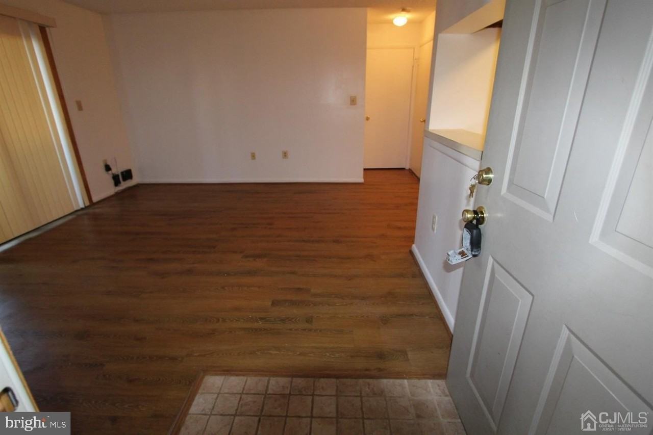 5310 Ravens Crest Dr - Photo 4 of 20