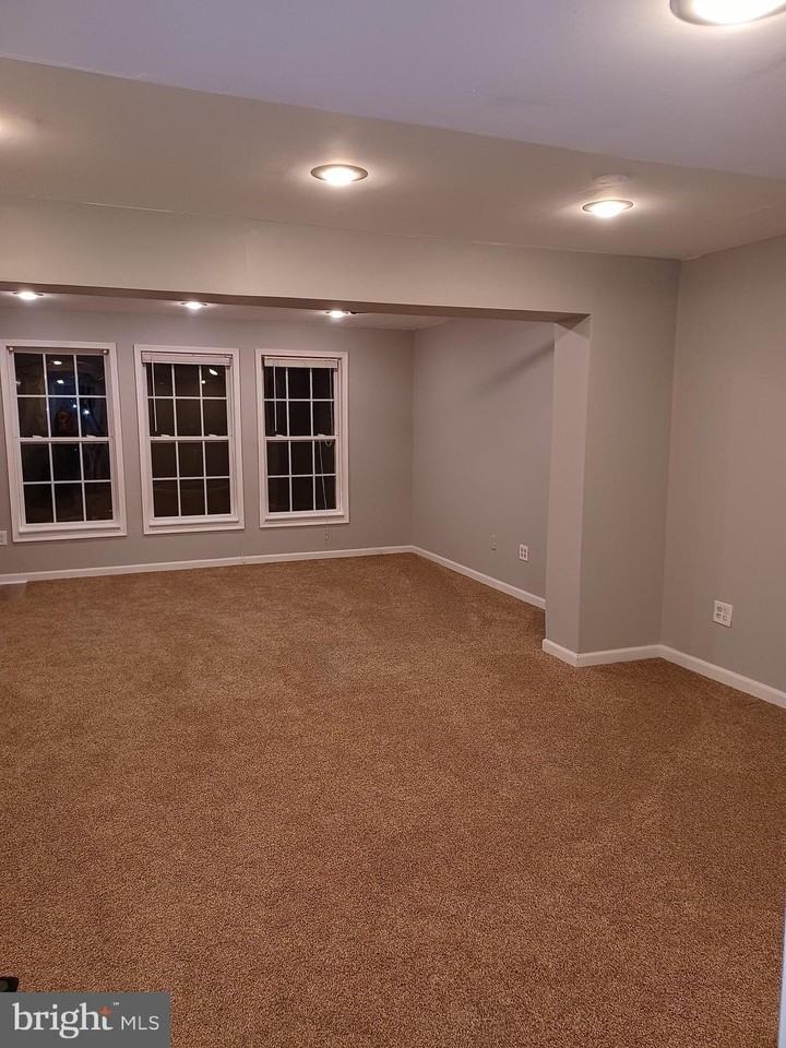 412 Green Hill Rd #24 - Photo 6 of 30