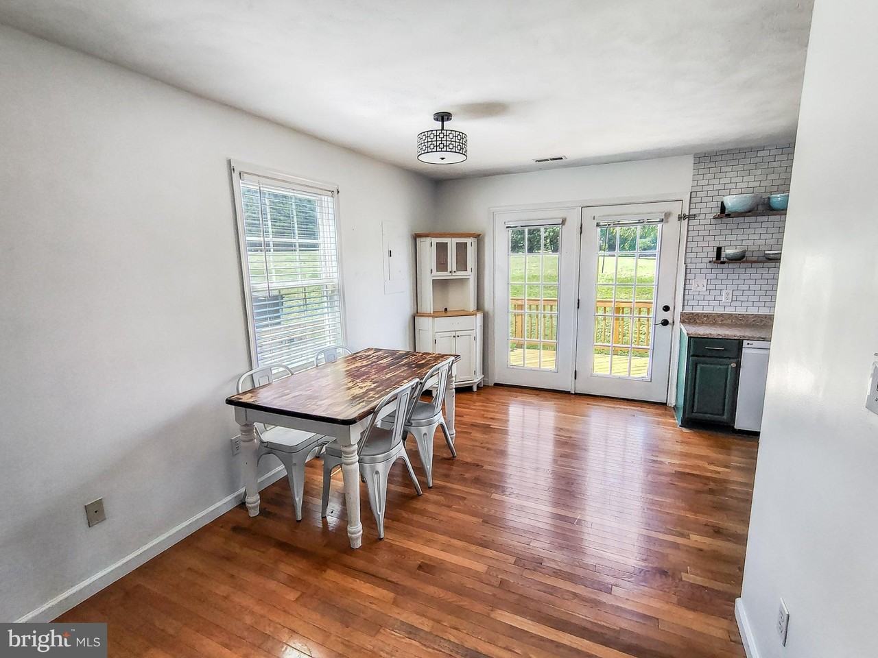 76 Houghs Way - Photo 4 of 48