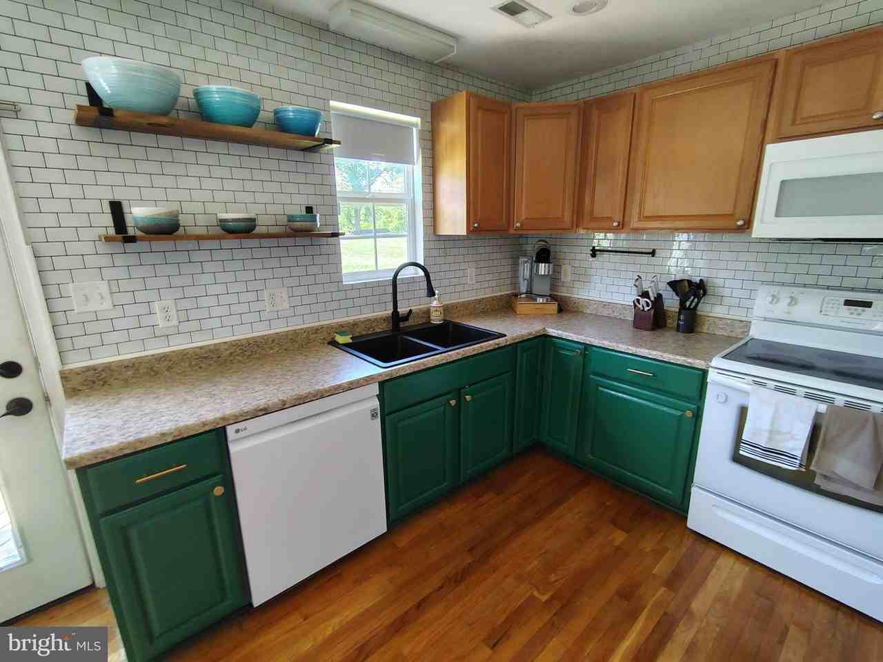 76 Houghs Way - Photo 6 of 48