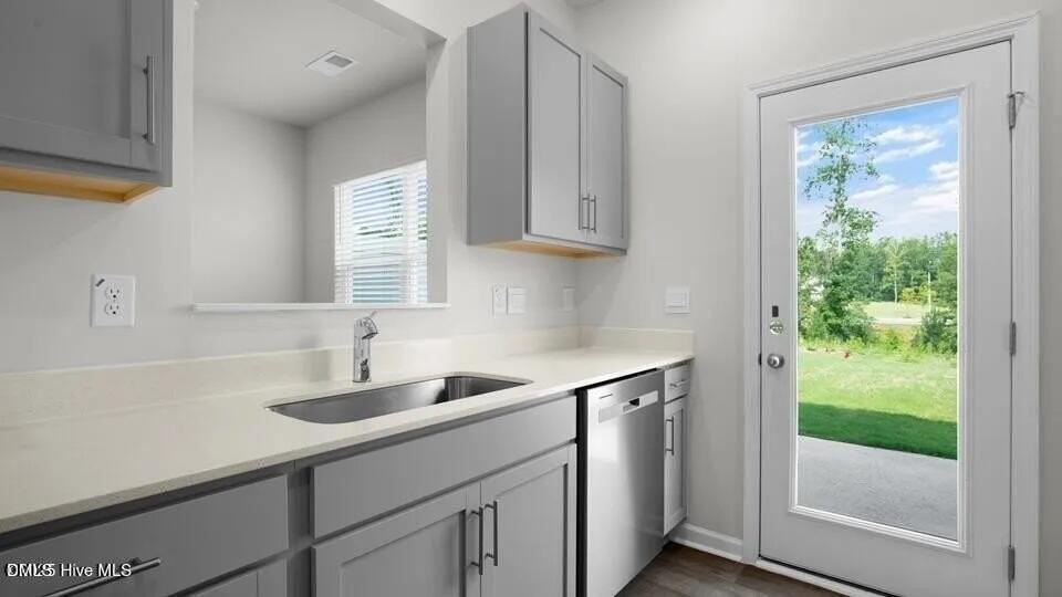 248 Otter Lodge St - Photo 5 of 33