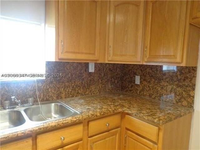 14864 Ne 6th Ave #3C - Photo 2 of 10