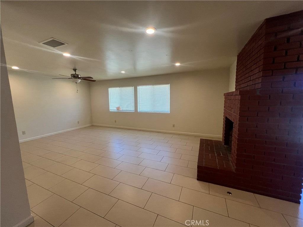 44558 Stanridge Ave - Photo 4 of 8