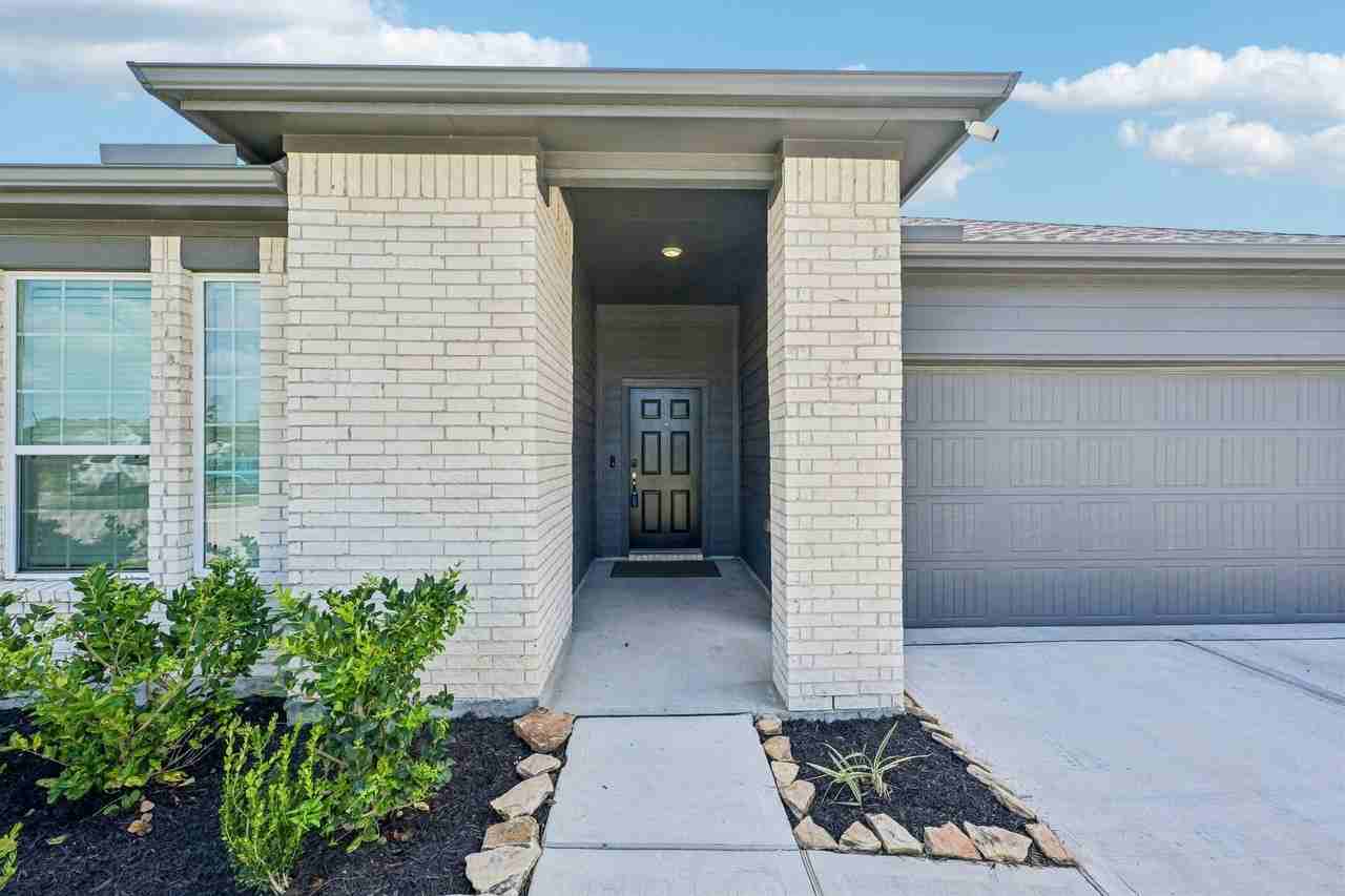 409 Chardonnay Dr - Photo 3 of 43