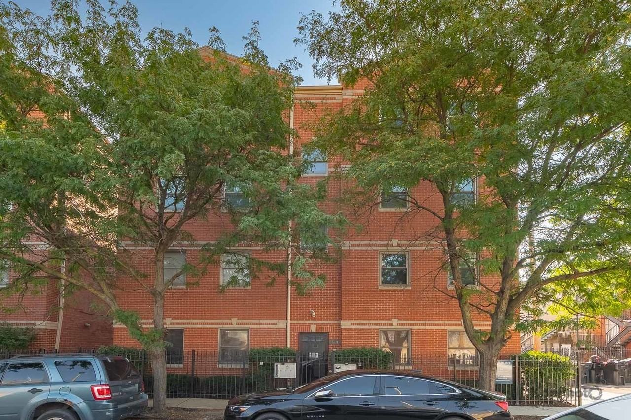 519 S Maplewood Ave - Photo 2 of 27