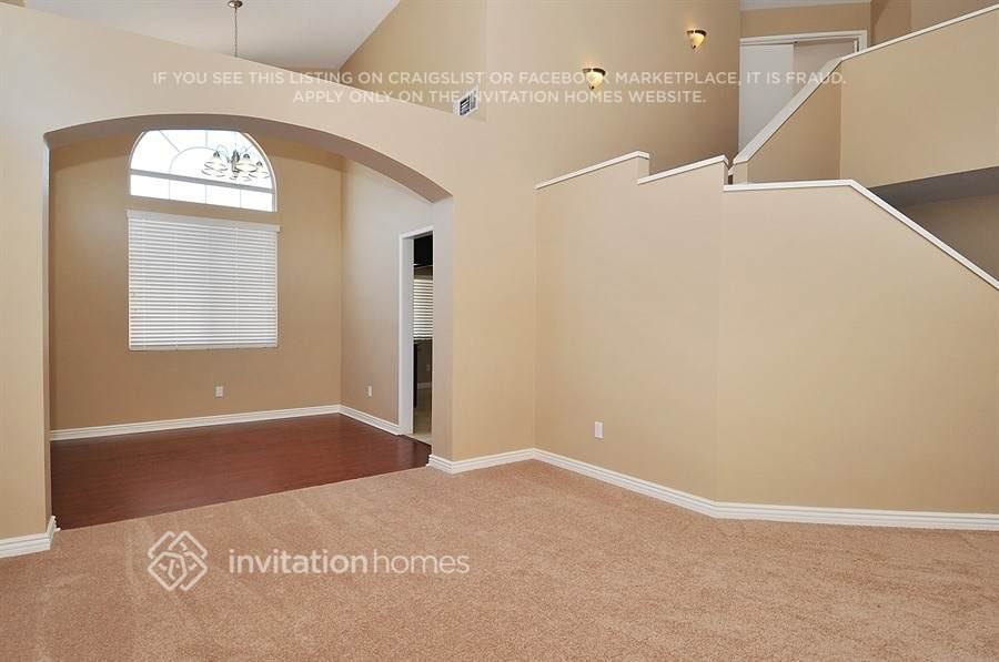 15135 Mimosa Dr - Photo 3 of 16