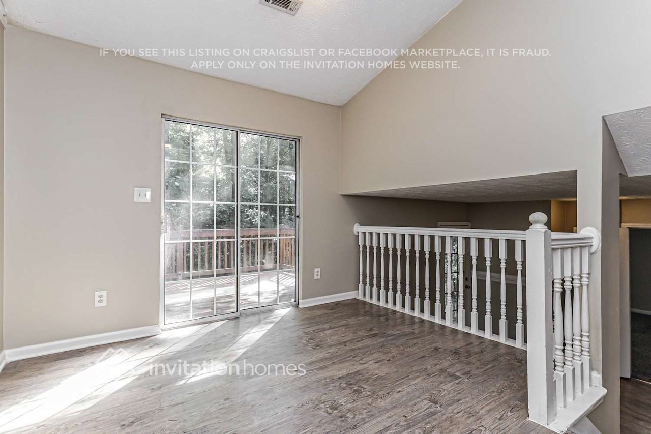 112 Old Hickory Pt - Photo 6 of 18