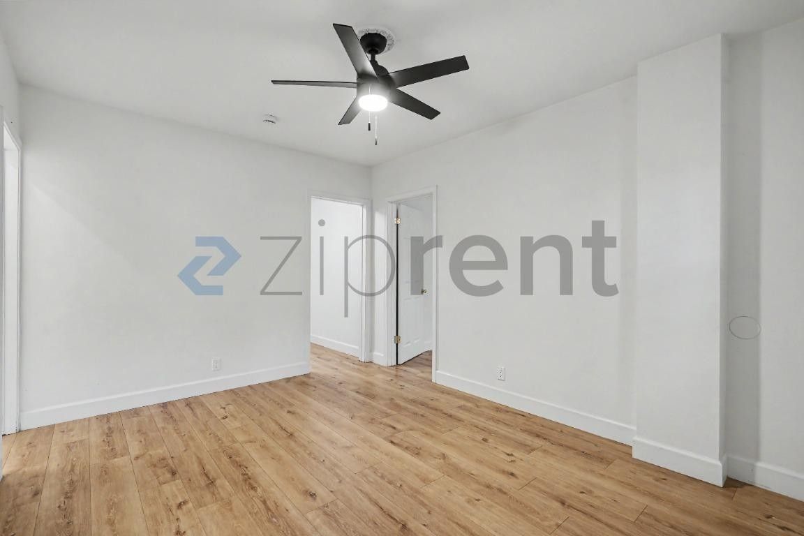5187 Olivewood Ave - Photo 5 of 21