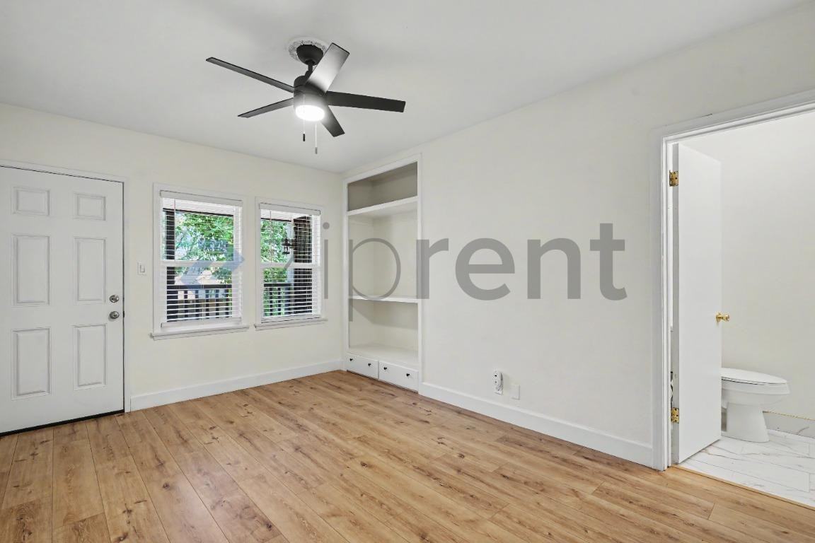 5187 Olivewood Ave - Photo 6 of 21