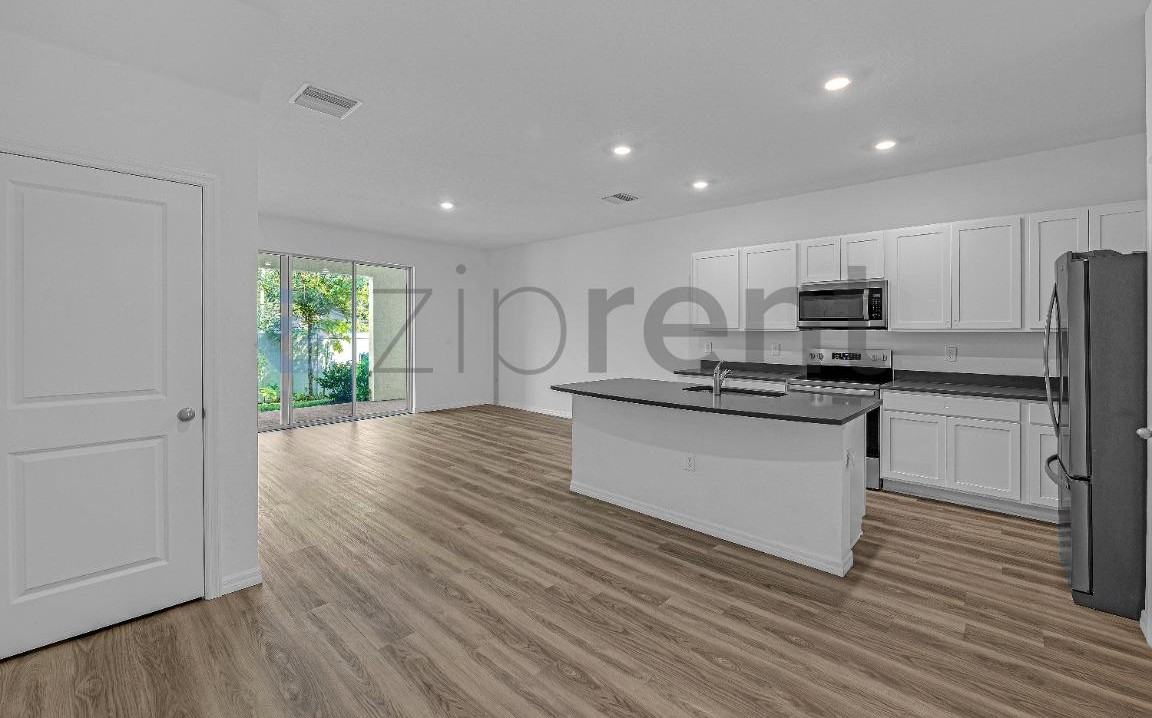 226 Royal Spoonbill Dr - Photo 6 of 26